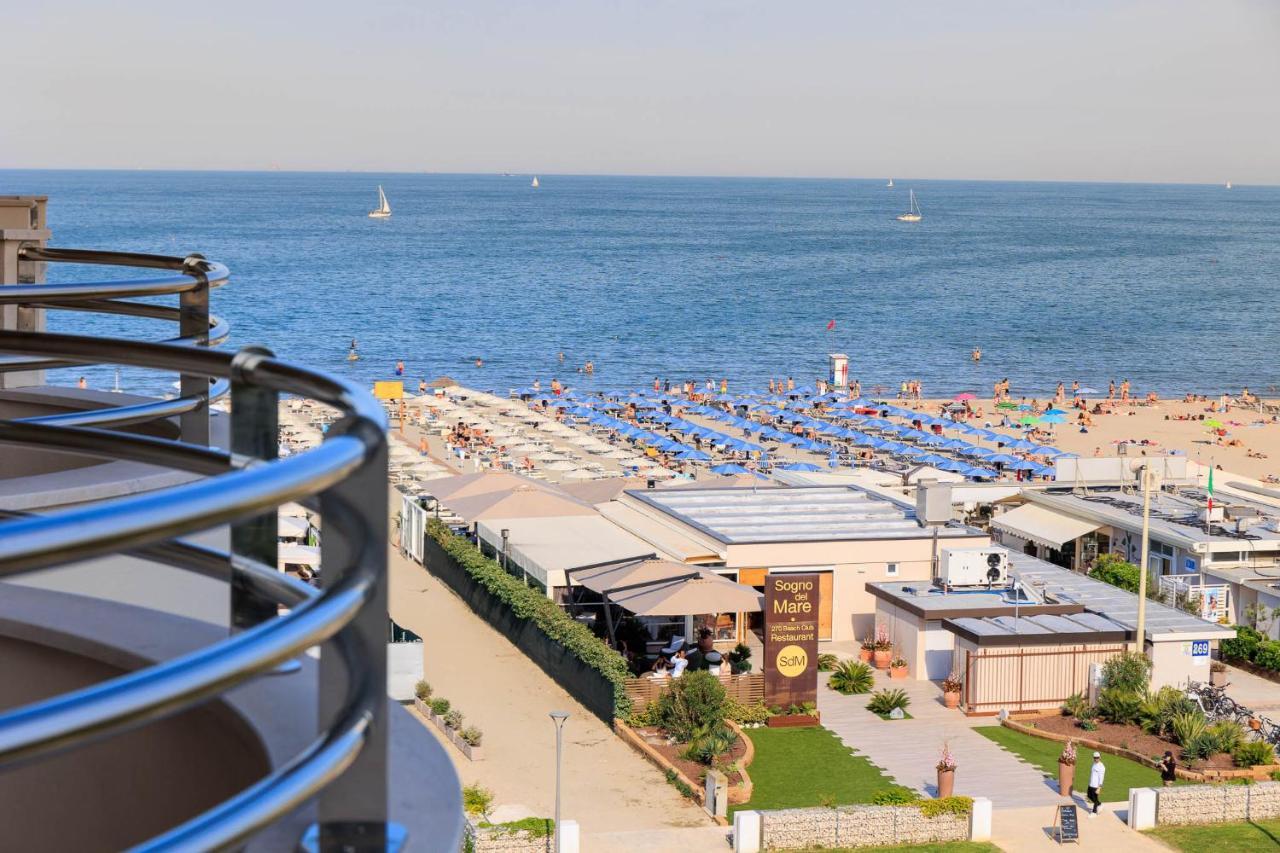 Hotel Mazzanti Милано Мартима Екстериор снимка