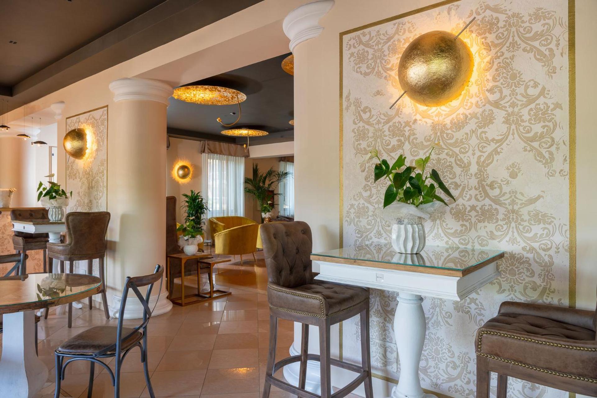 Hotel Mazzanti Милано Мартима Екстериор снимка
