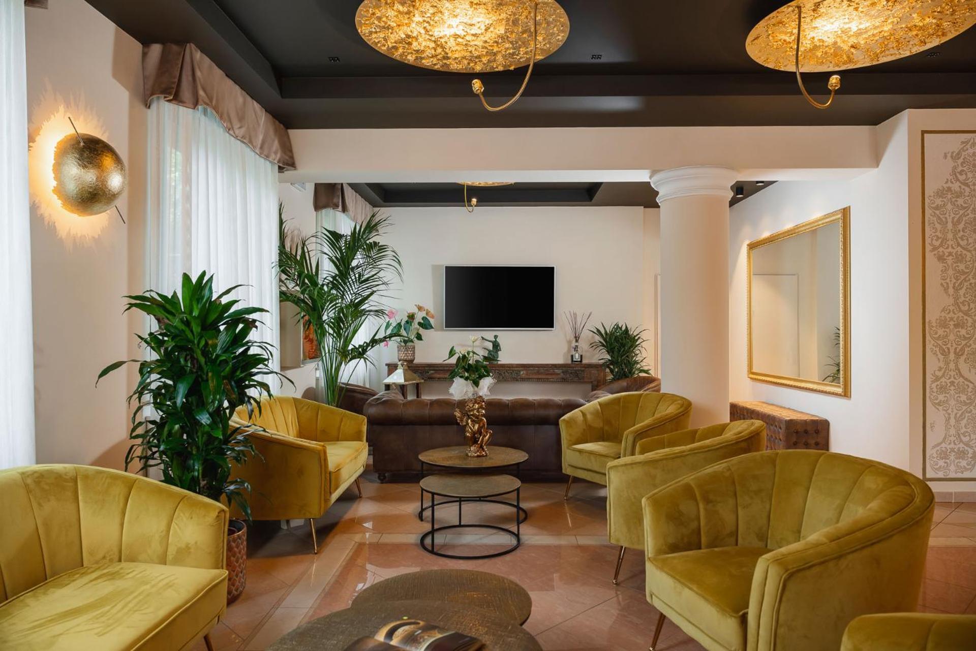 Hotel Mazzanti Милано Мартима Екстериор снимка